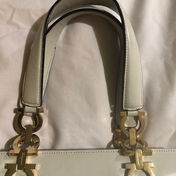Authentic Salvatore Ferragamo - Picture 5 of 6